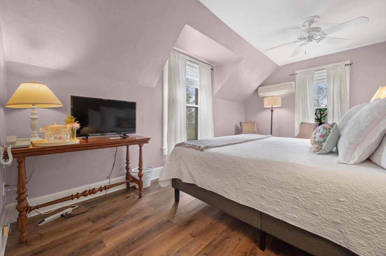 Brook Farm Inn Lenox Εξωτερικό φωτογραφία