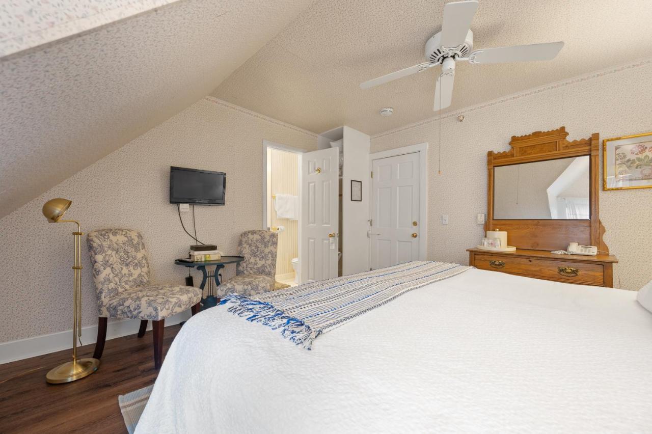 Brook Farm Inn Lenox Εξωτερικό φωτογραφία