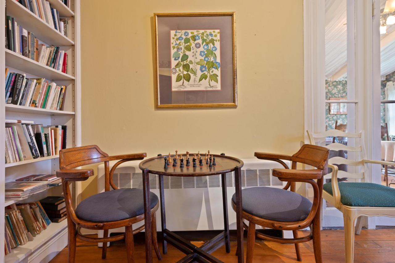 Brook Farm Inn Lenox Εξωτερικό φωτογραφία
