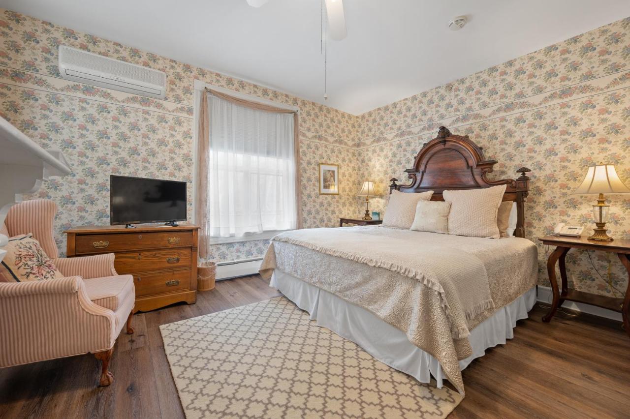 Brook Farm Inn Lenox Εξωτερικό φωτογραφία