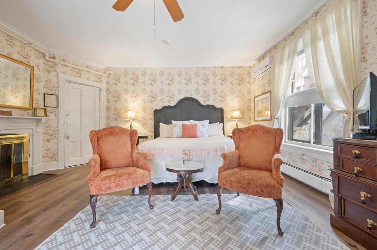 Brook Farm Inn Lenox Εξωτερικό φωτογραφία