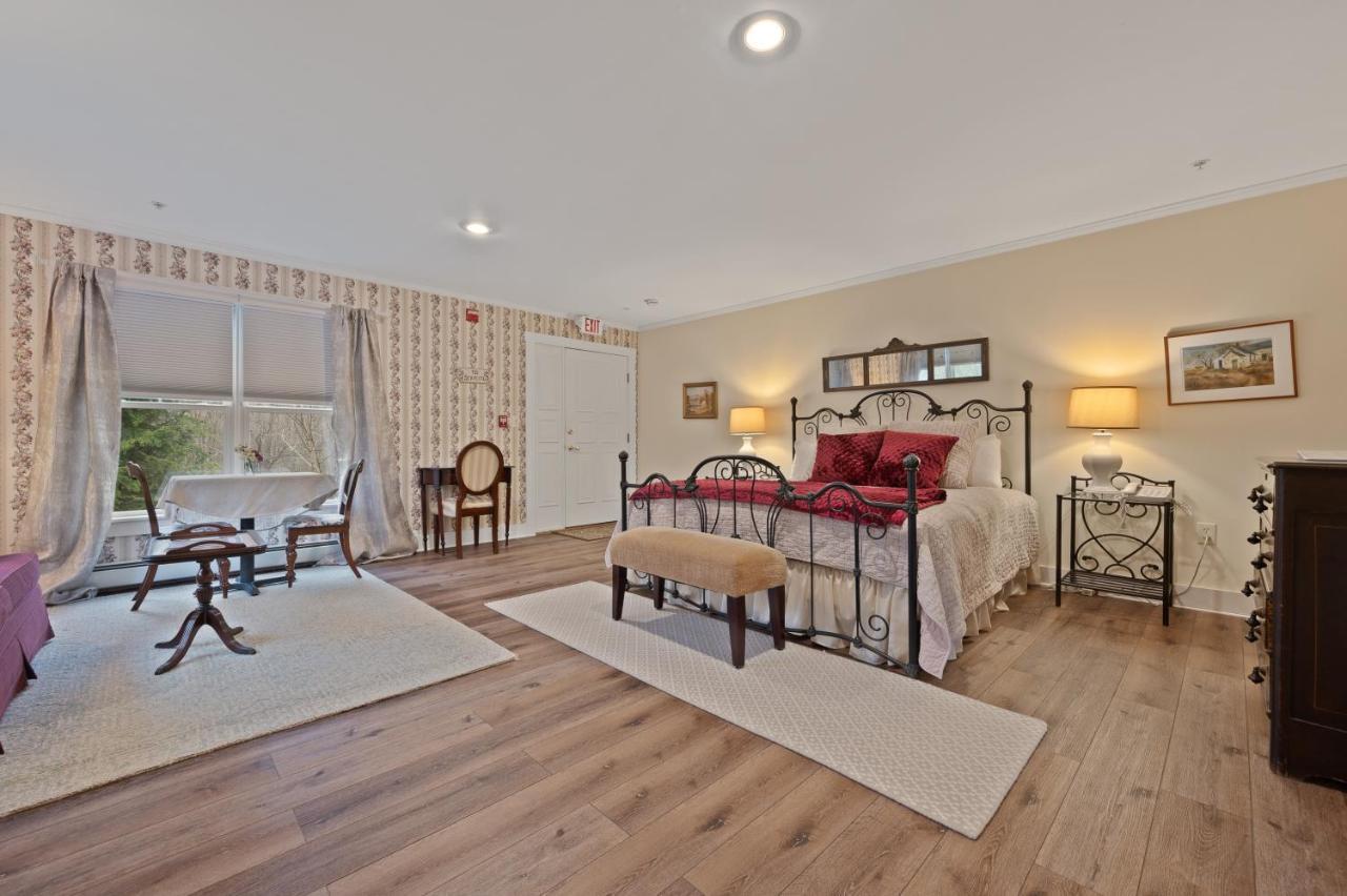 Brook Farm Inn Lenox Εξωτερικό φωτογραφία
