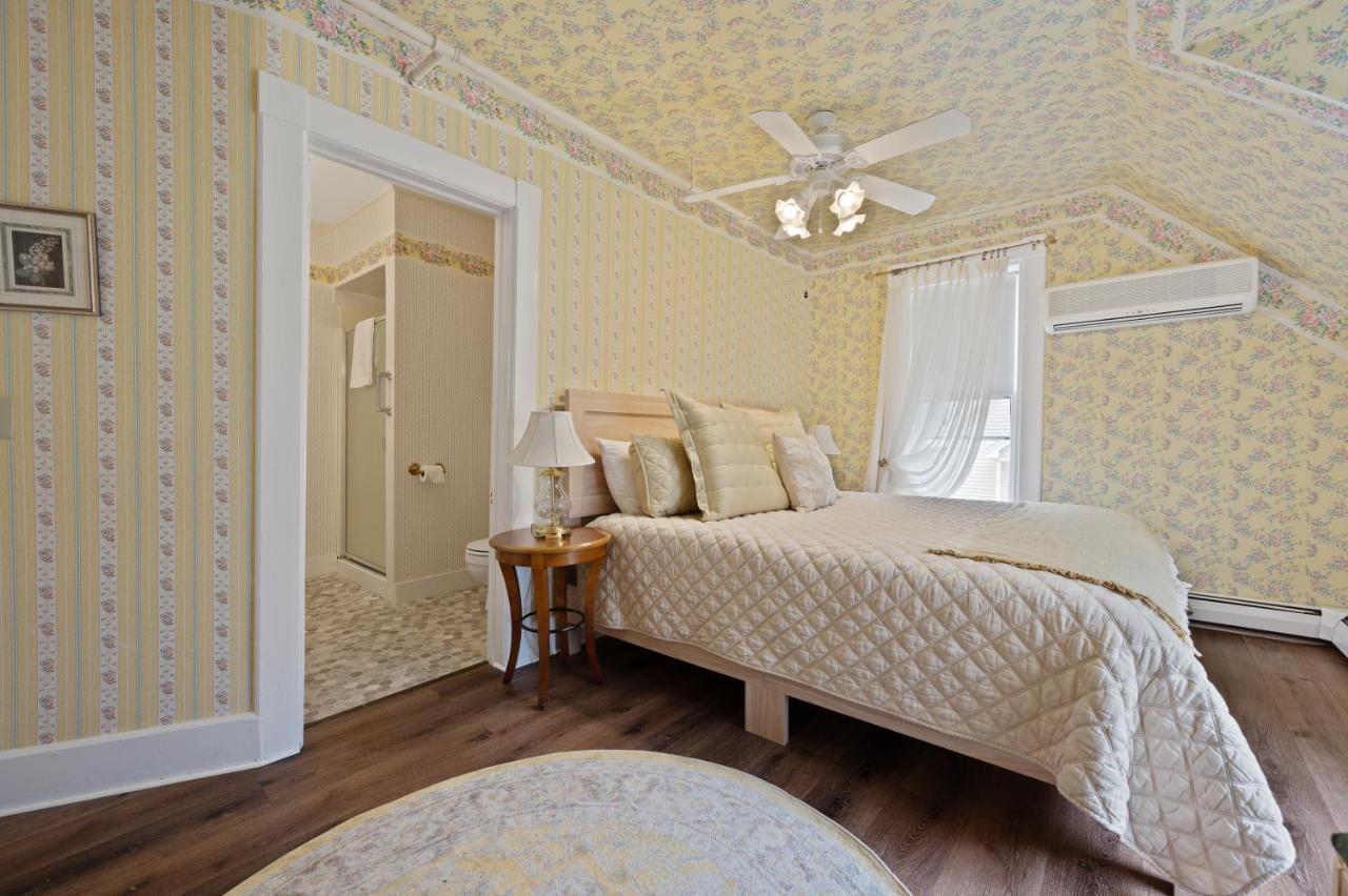 Brook Farm Inn Lenox Εξωτερικό φωτογραφία