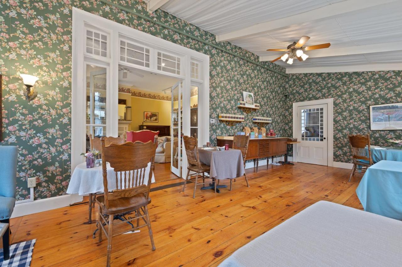 Brook Farm Inn Lenox Εξωτερικό φωτογραφία
