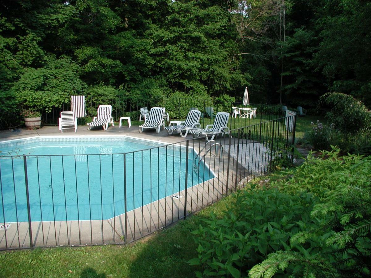 Brook Farm Inn Lenox Εξωτερικό φωτογραφία